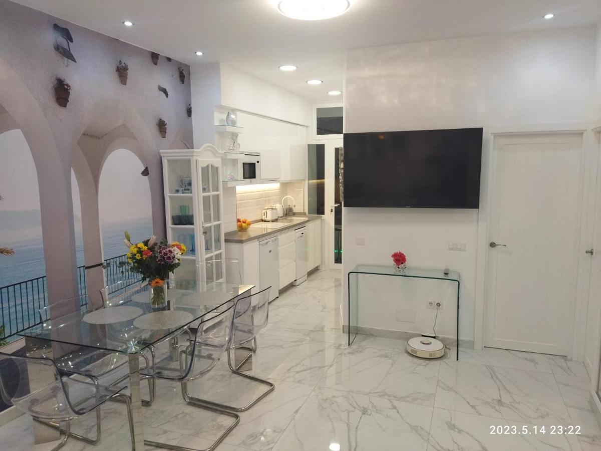 Blue Horizon Luxury Apartment Nerja Exteriör bild