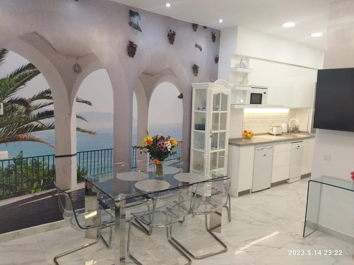 Blue Horizon Luxury Apartment Nerja Exteriör bild