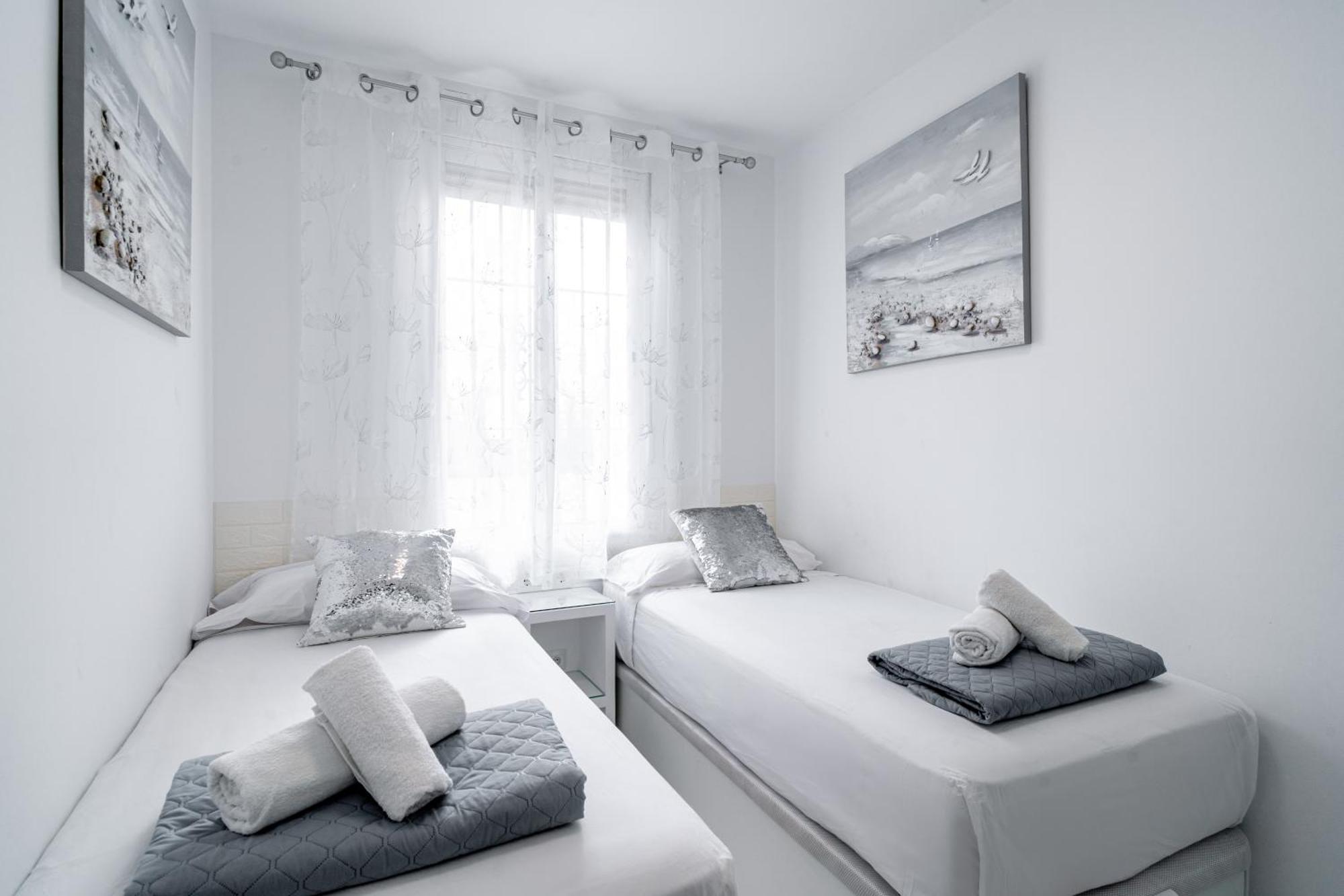 Blue Horizon Luxury Apartment Nerja Exteriör bild